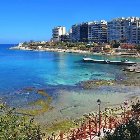 Gorgeous Apartment With Terrace In Fort Cambridge, Pool Sliema Eksteriør billede