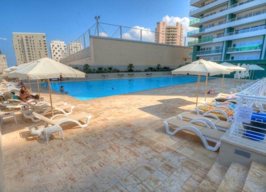 Gorgeous Apartment With Terrace In Fort Cambridge, Pool Sliema Eksteriør billede