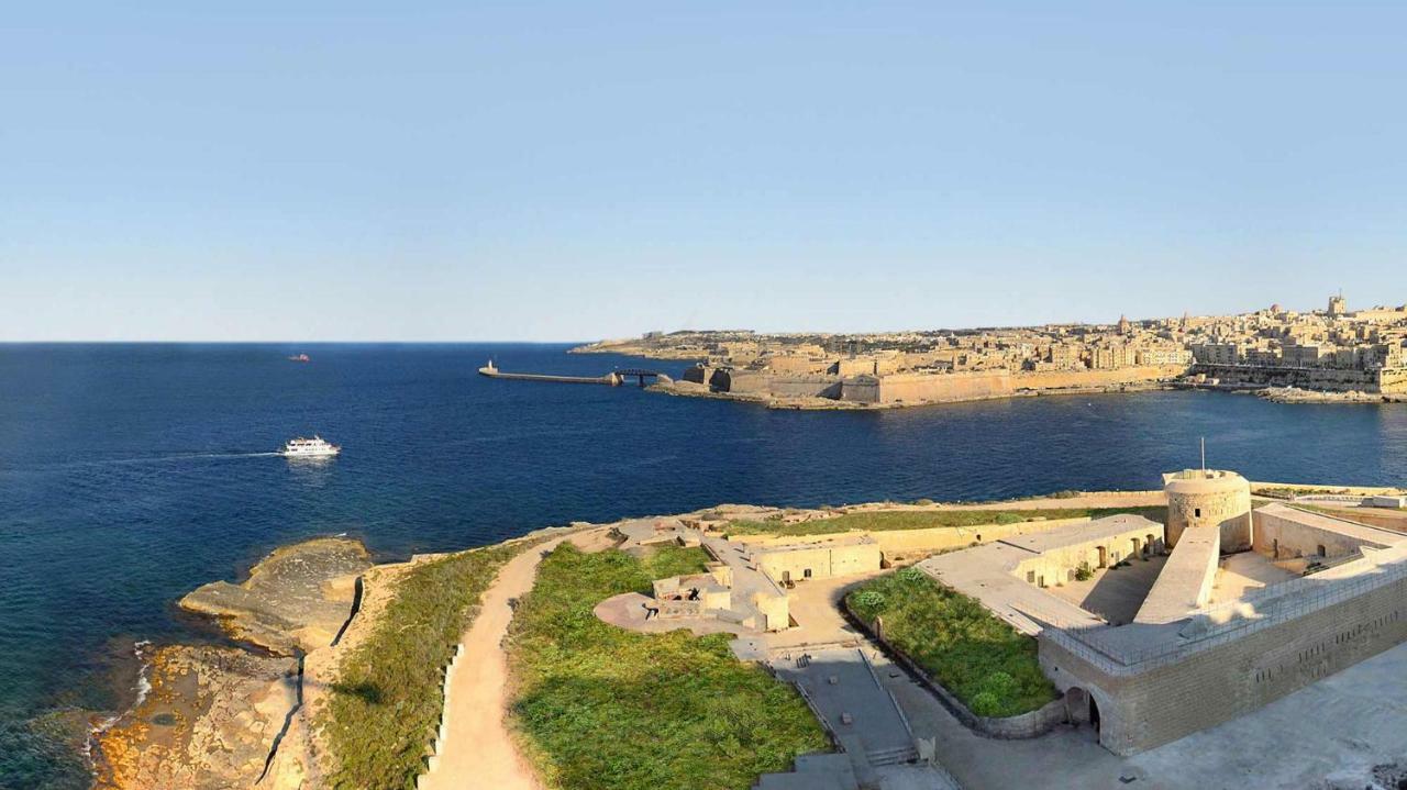 Gorgeous Apartment With Terrace In Fort Cambridge, Pool Sliema Eksteriør billede